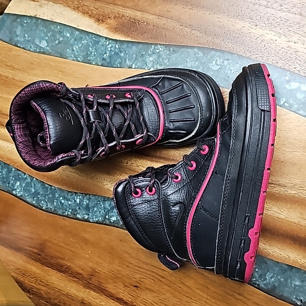 Nike ACG Woodside Boots | Size 12 C